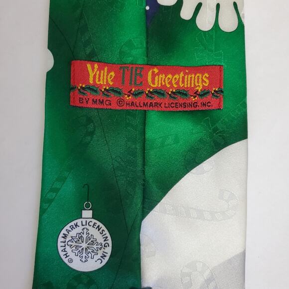 Hallmark Yule Tie Greetings Santa Golfing at North Pole 100% Silk - Picture 9 of 10